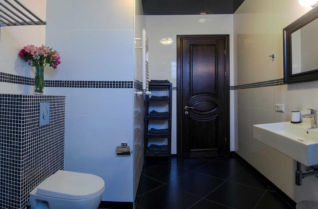 Tiflislux Apartment - Old City Philarmonic Εξωτερικό φωτογραφία